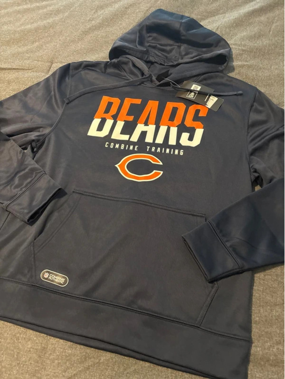 NWT Chicago Bears NFL Official Combine Navy Pullover Hoodie - men’s large